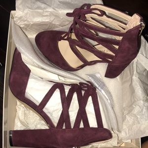 Brand new maroon Marc Fisher lace up block heel